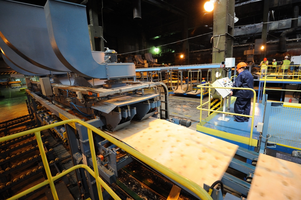 Ilim Timber sawmill in Bratsk: five million cubic meters of plywood and counting